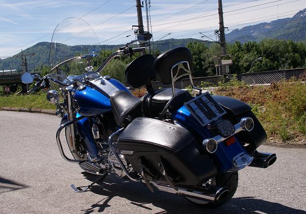 Harley Davidson FLHRC Road King Classic III