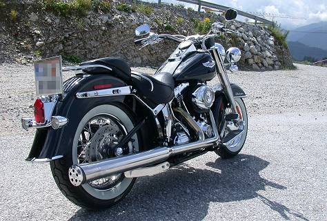 Harley Davidson FLSTN Long Pipe