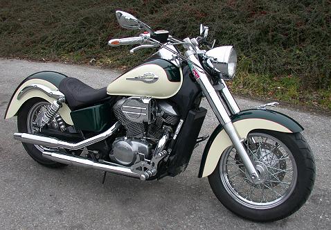 Honda Shadow VT 750 Classic 2