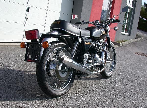 Norton Commando 850