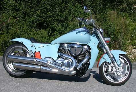 Suzuki VZR 1800 Intruder “Azzuro