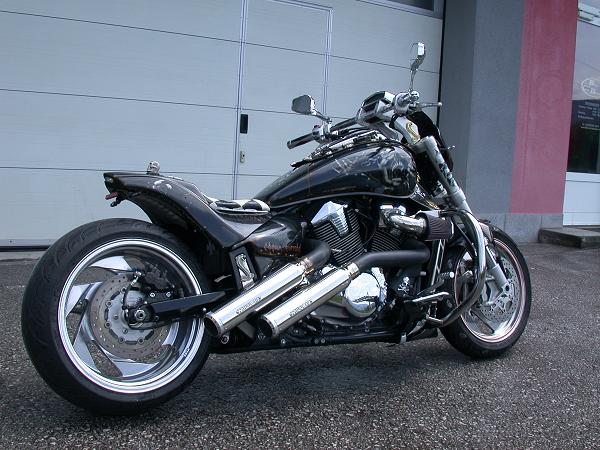 Suzuki VZR 1800 Intruder “Viper” 