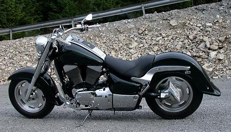 Suzuki VL 1500 Intruder Green Star