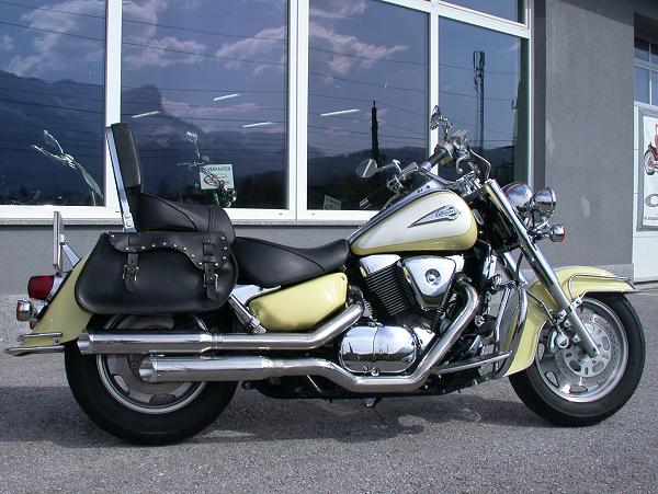 Suzuki VL 1500 Intruder Yellow