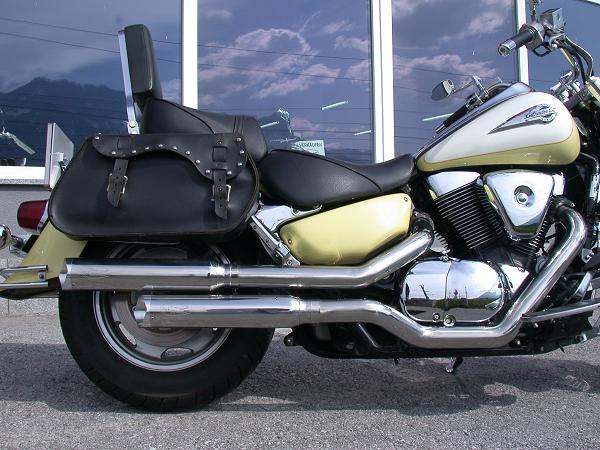 Suzuki VL 1500 Intruder Yellow