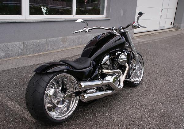 Suzuki VZR 1800 Intruder Spectacula