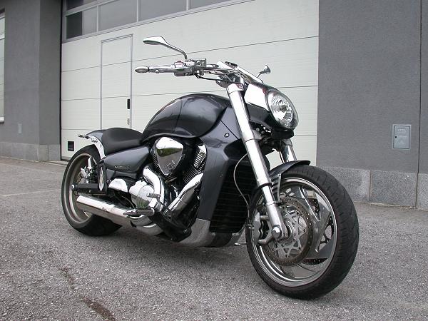 Suzuki VZR 1800 Intruder Flame