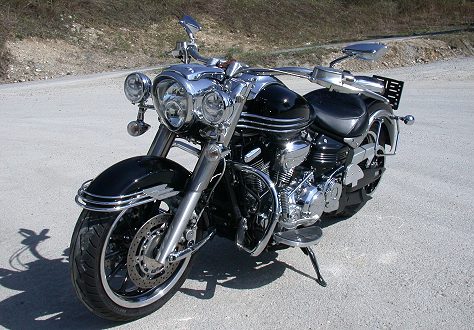 Yamaha XV 1900A Midnight Star Road King