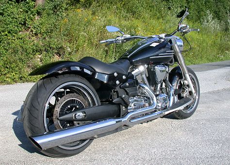 Yamaha XV 1900A Midnight Star Highway II