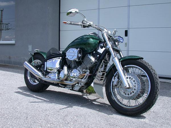 Yamaha XVS 1100 Drag Star Green