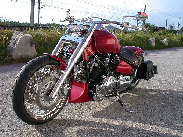 Yamaha XVS 1100 Drag Star Red Pearl 