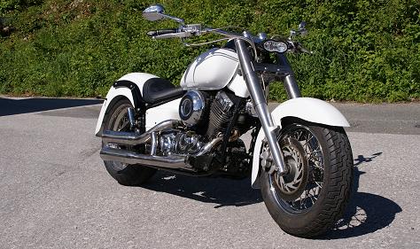 Yamaha XVS 650 Drag Star White Moon