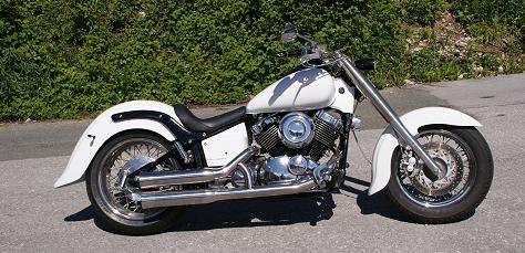 Yamaha XVS 650 Drag Star White Moon