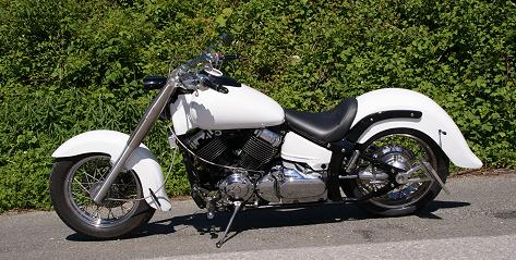 Yamaha XVS 650 Drag Star White Moon