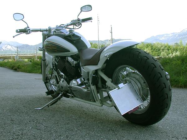 Yamaha XVS 650 Drag Star